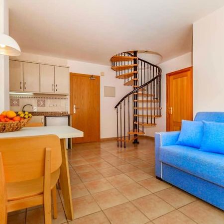 Apartamentos Sa Varadero 3S Con Vista Mare Laterale Es Pujols Ngoại thất bức ảnh
