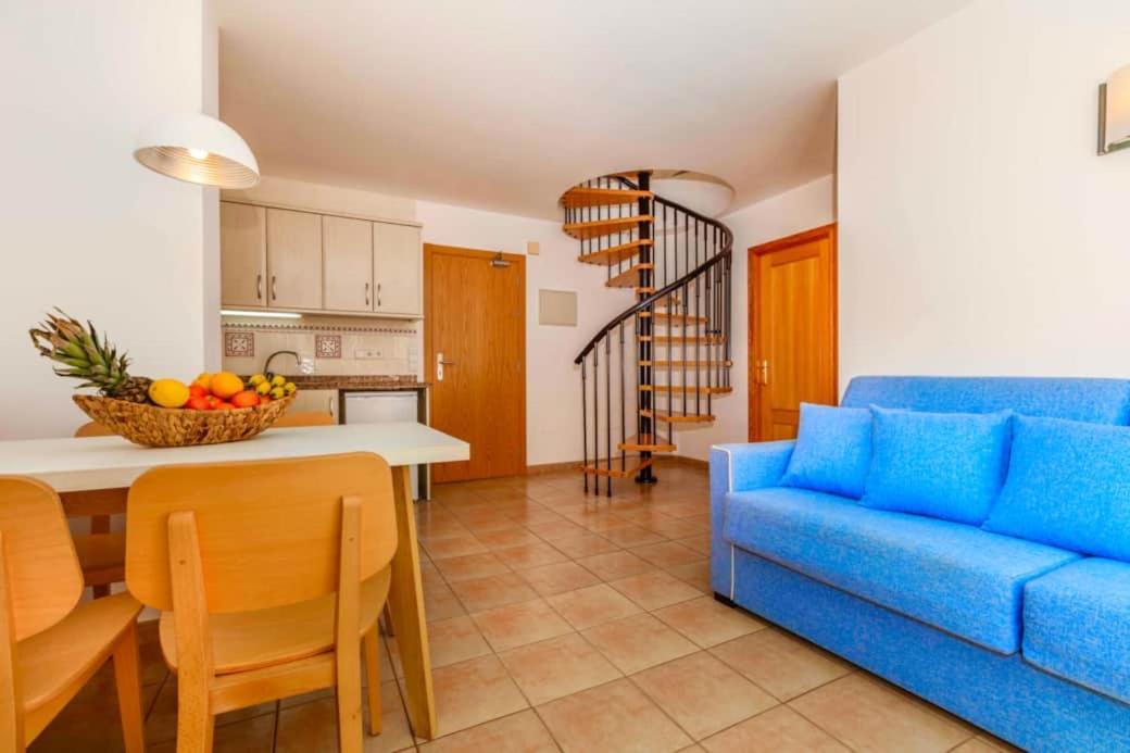 Apartamentos Sa Varadero 3S Con Vista Mare Laterale Es Pujols Ngoại thất bức ảnh