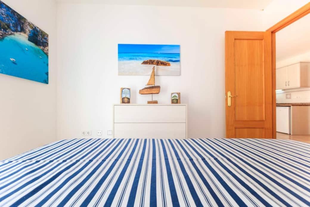 Apartamentos Sa Varadero 3S Con Vista Mare Laterale Es Pujols Ngoại thất bức ảnh